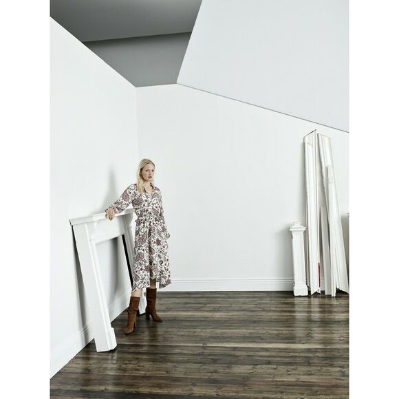 Banana Republic Womens Long Sleeve Voluminous Sleeve Midi Dress in Paisley Print - Picture 3 of 14